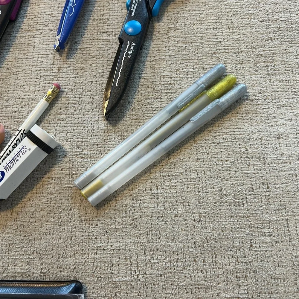 Creative Memories Scrapbooking Lot‎ Sakura Pigma Micron Pens Edgers Lot